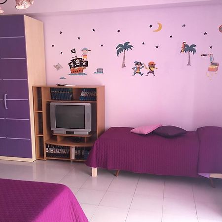 Bed and Breakfast I Colori Dell'Arcobaleno Санто-Стефано-ді-Камастра Екстер'єр фото