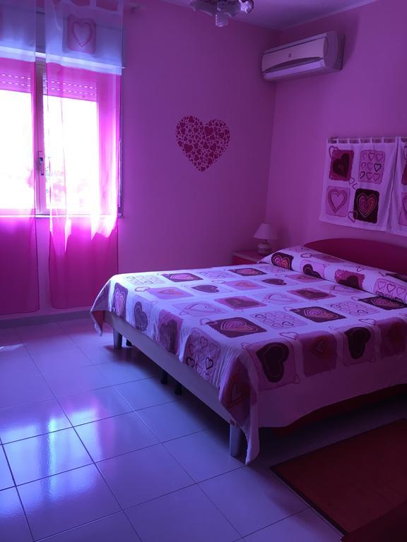 Bed and Breakfast I Colori Dell'Arcobaleno Санто-Стефано-ді-Камастра Екстер'єр фото