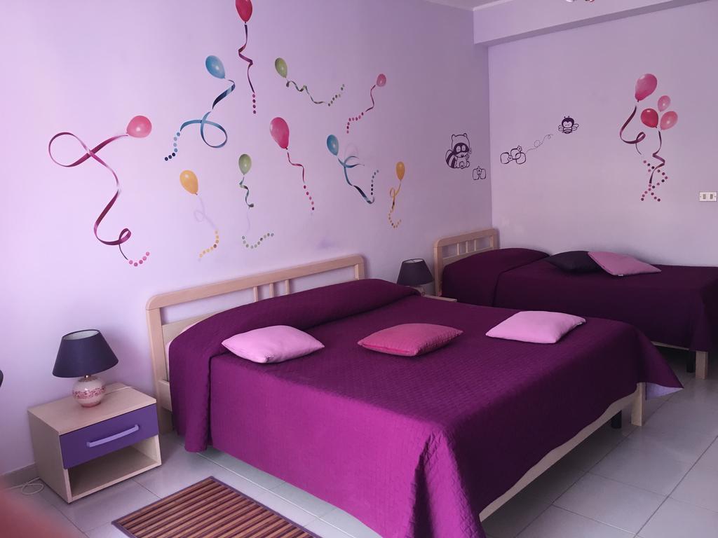 Bed and Breakfast I Colori Dell'Arcobaleno Санто-Стефано-ді-Камастра Екстер'єр фото