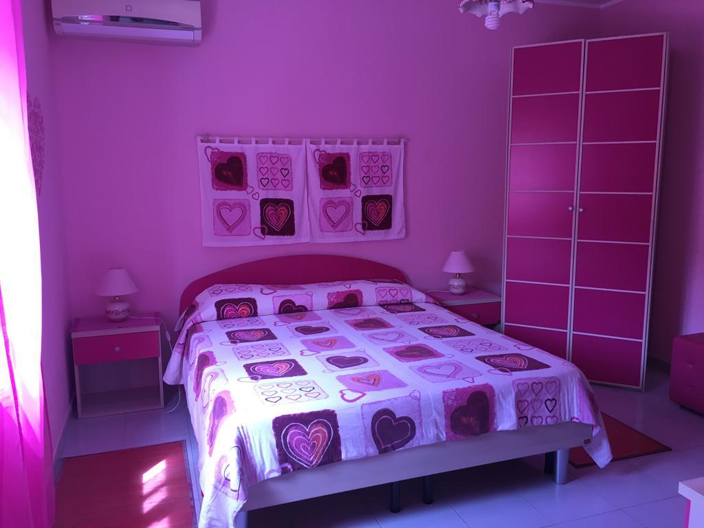Bed and Breakfast I Colori Dell'Arcobaleno Санто-Стефано-ді-Камастра Екстер'єр фото